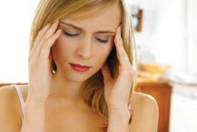 Hiện tượng đau đầu, choáng ngất ở phụ nữ do huyết áp thấp