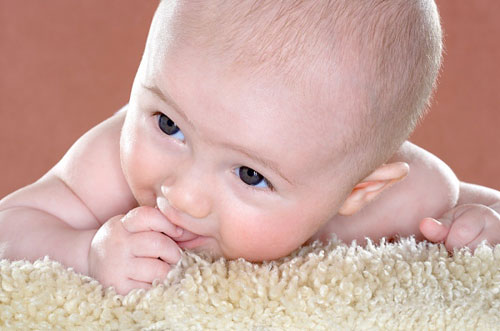 Dùng thuốc thế nào khi trẻ bị viêm mũi họng cấp? 1