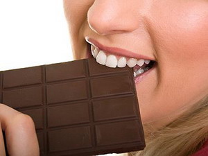 Ăn sôcôla giảm 1/3 nguy cơ bị bệnh tim mạch 1