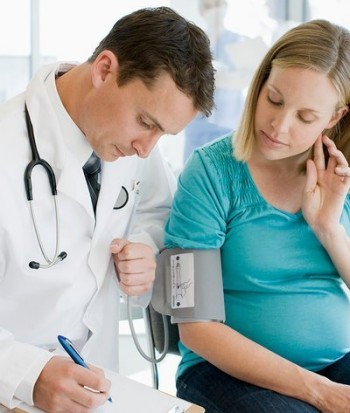 Kiểm soát huyết áp trước khi mang thai 