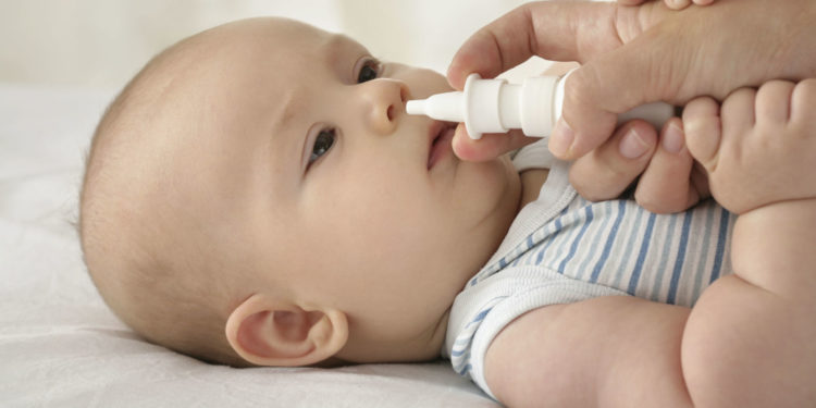 Trẻ 1 tuổi bị viêm mũi họng cấp, nên dùng thuốc gì ? 1