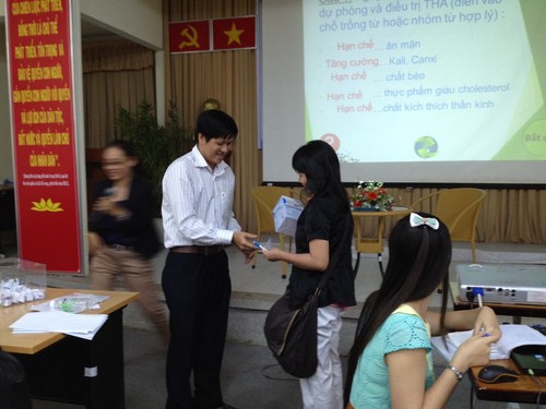 Hưởng ứng ngày thế giới phòng chống tăng huyết áp 17-05-2013 7