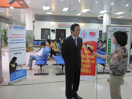 Hưởng ứng ngày thế giới phòng chống tăng huyết áp 17-05-2013 5
