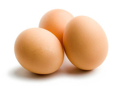 4. Trứng gà hoặc lòng trắng trứng 1