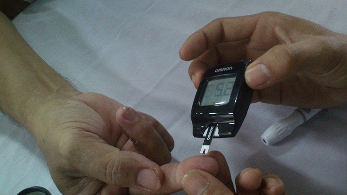 Chương trình đo huyết áp, đường huyết miễn phí hưởng ứng ngày TIM MẠCH THẾ GIỚI 29/9/2015 4